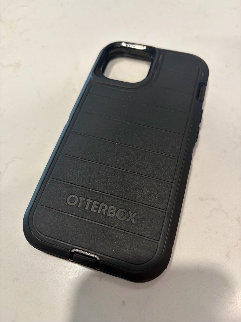OtterBox Defender Pro Black Case iPhone 13 14 15